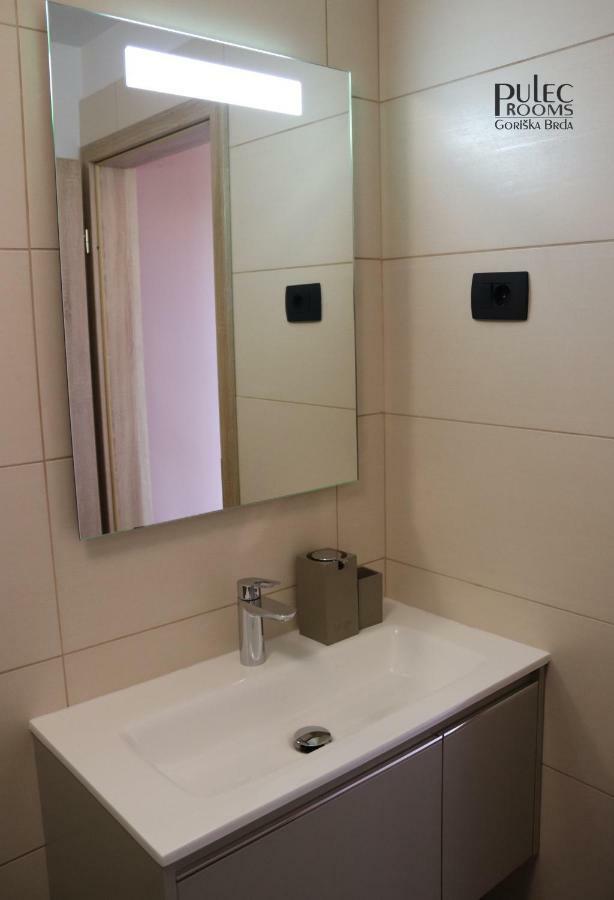 Apartma Sobe Pulec Доброво Екстер'єр фото